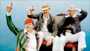 Three Men in a Boat (1975)