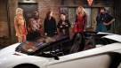 Cadru din 2 Broke Girls episodul 9 sezonul 4 - And the Past and the Furious