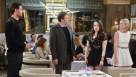 Cadru din 2 Broke Girls episodul 16 sezonul 5 - And The Pity Party Bus