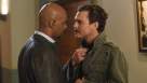 Cadru din Lethal Weapon episodul 12 sezonul 1 - Brotherly Love