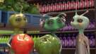 Cadru din Alien TV episodul 9 sezonul 1 - Baby/Supermarket/Tea