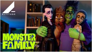 Trailer Monster Family