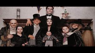 Trailer Addams Family Values
